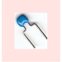 CONDENSATORI MONOLITICI 10pF 50V passo 5mm  - 3 Pezzi